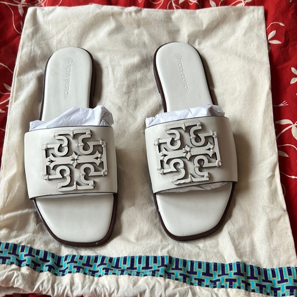 Tory Burch Shoes - Perfect white slides